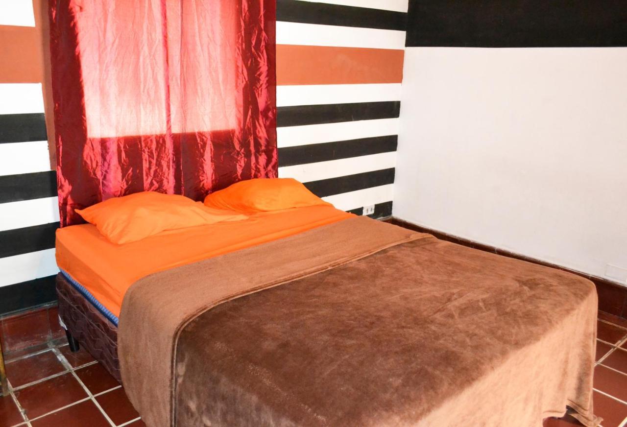 Bed and Breakfast 4 Grados Hostal Gwatemala Zewnętrze zdjęcie